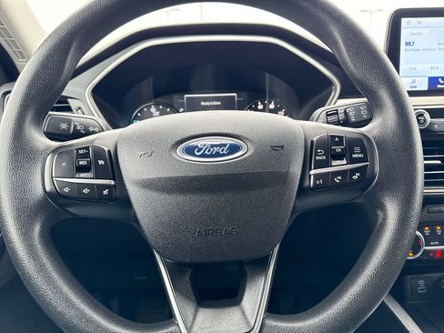 Used 2022 Ford Escape SE image 18