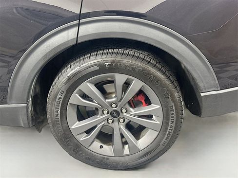 Used 2020 Ford Explorer ST w/ ST Street Pack image 9