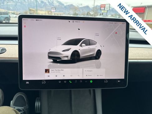 Used 2022 Tesla Model Y Performance image 23