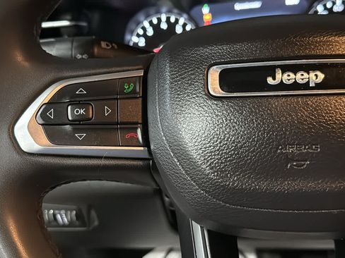 Used 2024 Jeep Compass Latitude AWD/4WD image 13