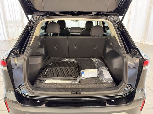 New 2026 Volkswagen Tiguan S FWD image 33