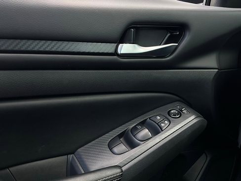 Used 2025 Nissan Altima 2.5 SV image 21