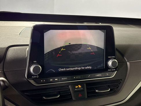 Used 2023 Nissan Altima 2.5 SR image 16