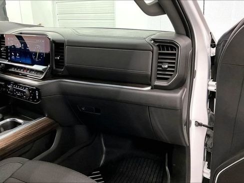 Used 2025 Chevrolet Silverado 1500 LT w/ Z71 Off-Road Package image 17