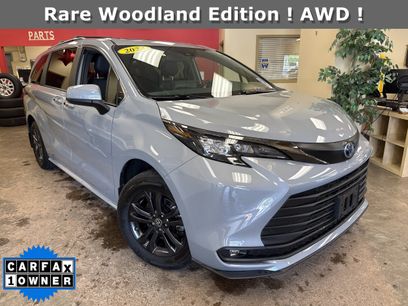 Used 2024 Toyota Sienna XLE Woodland Edition