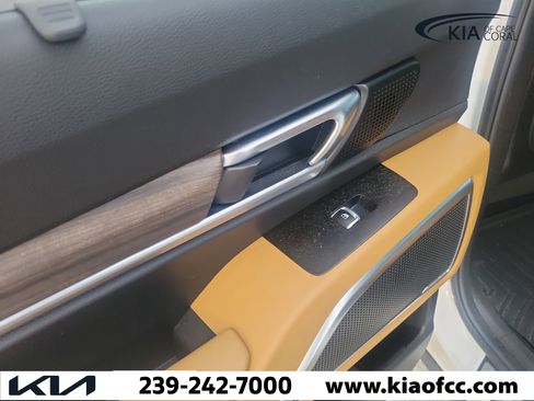 Used 2022 Kia Telluride SX FWD image 12