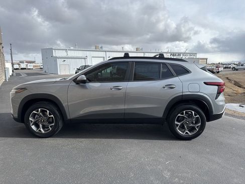 New 2026 Chevrolet Trax LT w/ Driver Confidence Package FWD image 7