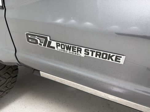 Used 2023 Ford F250 Lariat w/ Lariat Ultimate Package image 11