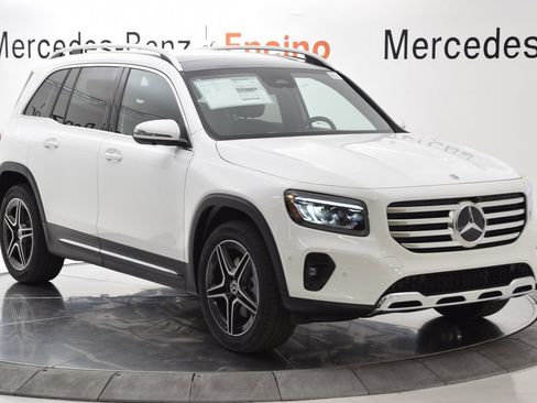 New 2026 Mercedes-Benz GLB 250 image 8