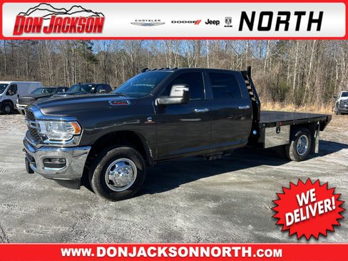 Used 2024 RAM 3500 Tradesman w/ Chrome Appearance Group image 1