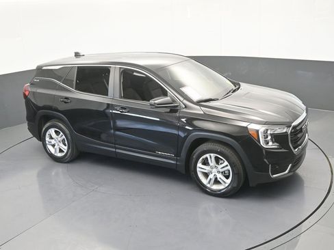 Used 2023 GMC Terrain SLE image 49