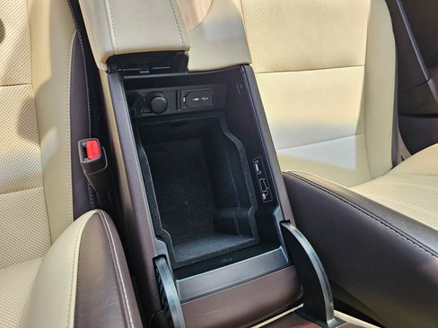 Used 2018 Lexus RX 350 AWD w/ Premium Package image 31