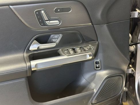 Used 2022 Mercedes-Benz GLB 250 4MATIC image 60