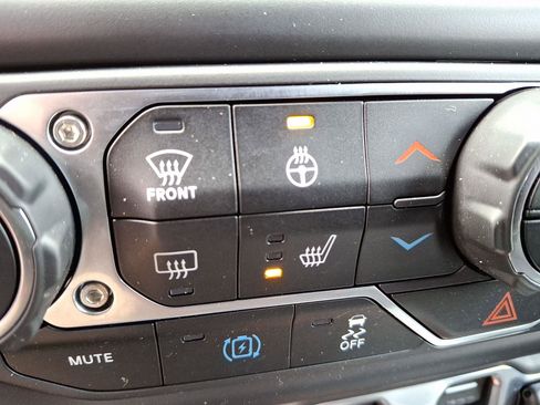 Used 2022 Jeep Wrangler Unlimited Rubicon 4xe w/ Cold Weather Group image 23