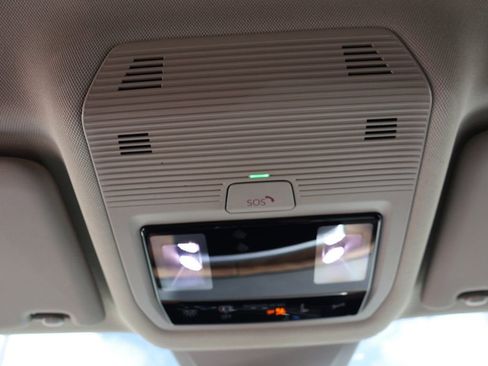 Used 2024 Volkswagen Atlas SE image 53