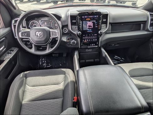 Used 2025 RAM 1500 Big Horn AWD/4WD image 17