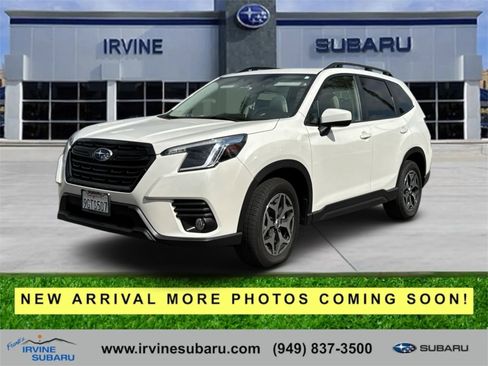 Used 2023 Subaru Forester Premium image 1