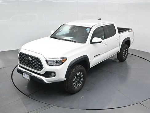 Used 2023 Toyota Tacoma TRD Off-Road AWD/4WD image 26