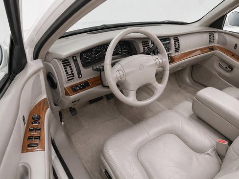 Used 2002 Buick Park Avenue FWD image 5
