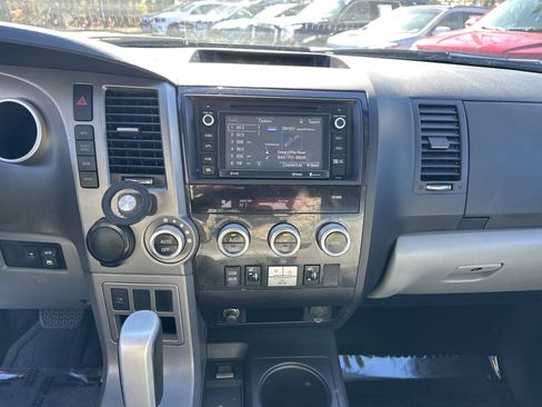 Used 2016 Toyota Sequoia Limited image 31
