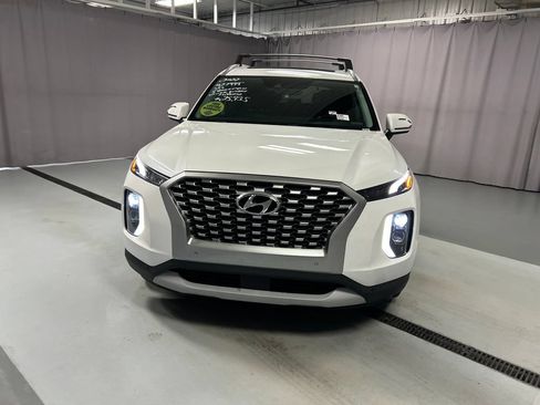 Used 2022 Hyundai Palisade SEL w/ 8P Bench Seat Package FWD image 2