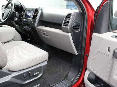 Used 2019 Ford F150 XLT w/ Equipment Group 302A Luxury AWD/4WD image 33