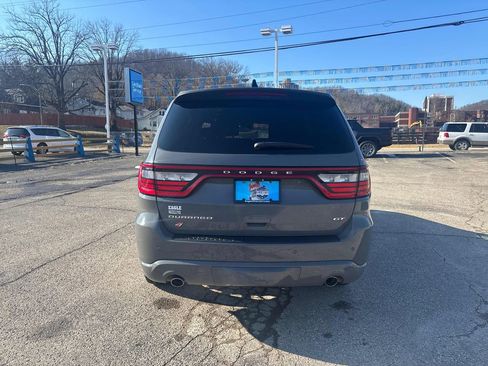 Used 2023 Dodge Durango GT image 4