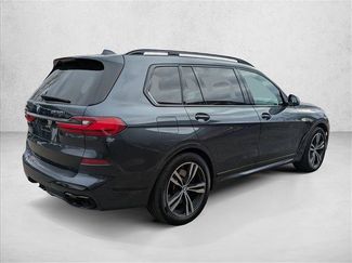 Used 2020 BMW X7 M50i w/ Dynamic Handling Package video 4