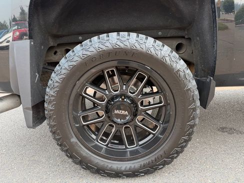 Used 2016 Chevrolet Silverado 1500 High Country AWD/4WD image 9