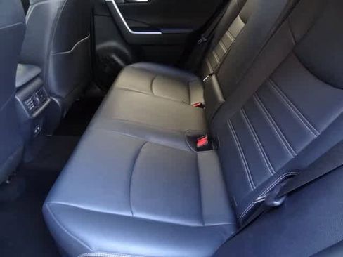 Used 2020 Toyota RAV4 Limited image 8
