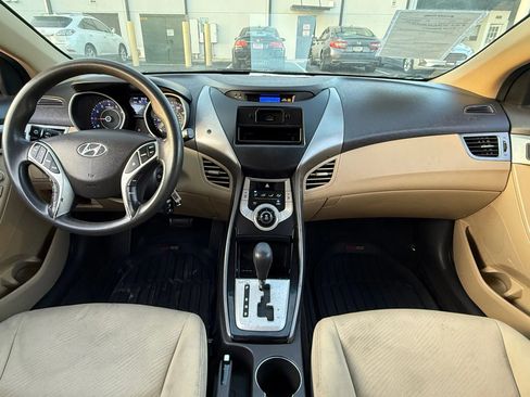 Used 2011 Hyundai Elantra GLS w/ Preferred Equipment Pkg 3 image 3