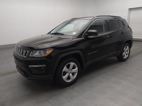 Used 2018 Jeep Compass Latitude w/ Popular Equipment Group image 2