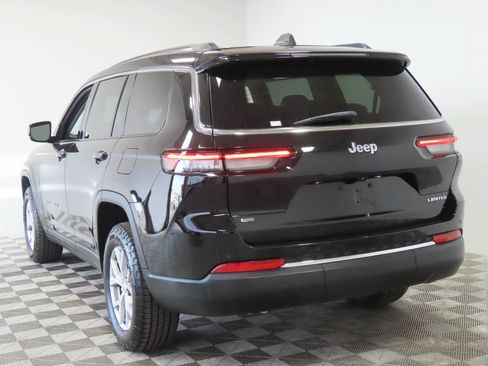 Used 2022 Jeep Grand Cherokee L Limited RWD image 3