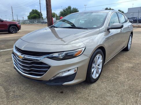 Used 2025 Chevrolet Malibu LT FWD image 24