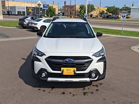 Certified 2025 Subaru Outback Premium image 2