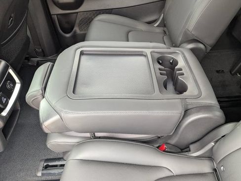 Certified 2026 Kia Carnival SX w/ SX Dark Edition Package FWD image 13