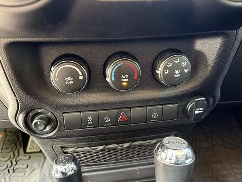 Used 2017 Jeep Wrangler Sport AWD/4WD image 23