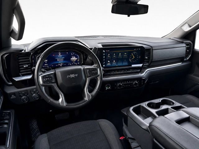 Used 2022 Chevrolet Silverado 1500 RST AWD/4WD image 24