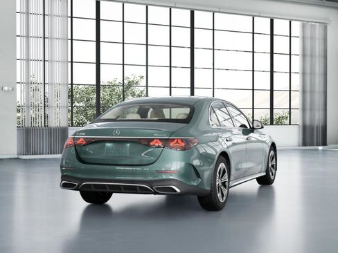 New 2026 Mercedes-Benz E 350 4MATIC Sedan image 23