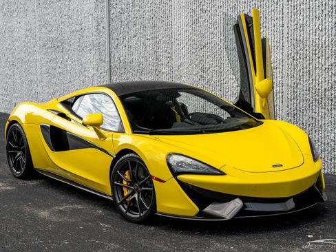 Used 2018 McLaren 570S Coupe image 18