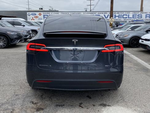 Used 2018 Tesla Model X 75D image 9