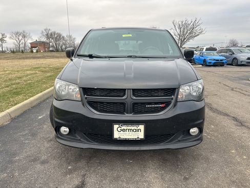 Used 2018 Dodge Grand Caravan SXT w/ Blacktop Package image 2
