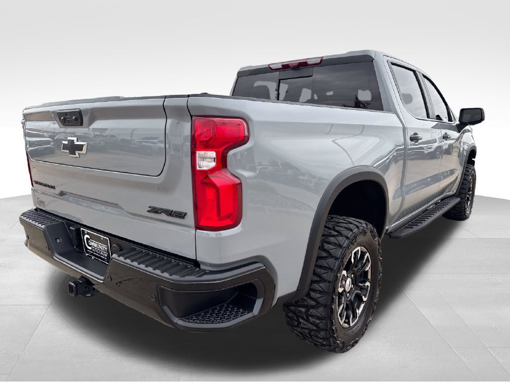 Used 2025 Chevrolet Silverado 1500 ZR2 w/ Technology Package AWD/4WD image 8