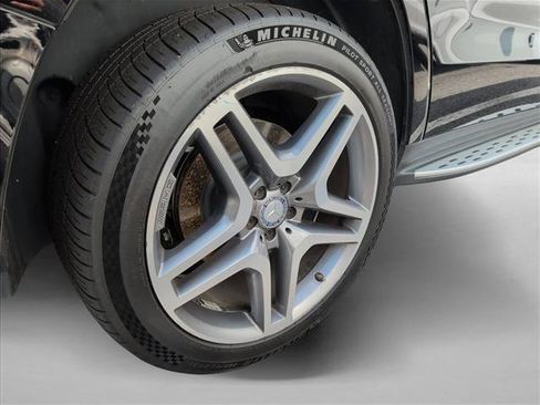 Certified 2017 Mercedes-Benz GLS 550 4MATIC image 5