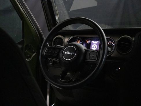 Used 2020 Jeep Wrangler Unlimited Sport image 14