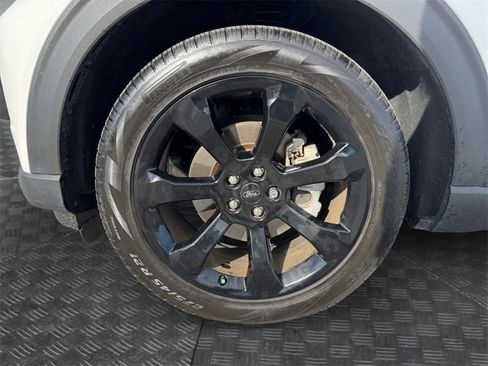 Used 2023 Ford Explorer ST-Line w/ Class IV Trailer Tow Package image 14