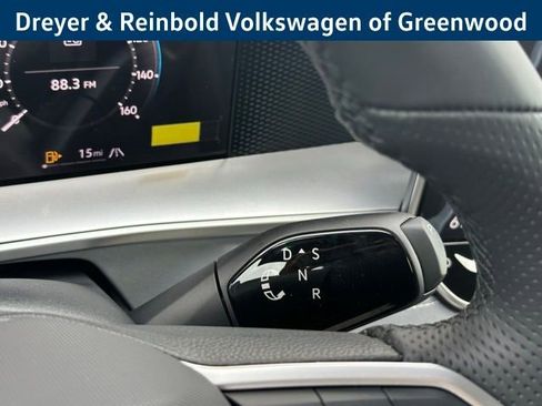 New 2026 Volkswagen Tiguan SE R-Line image 16