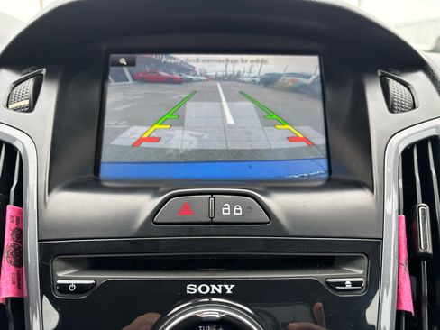 Used 2014 Ford Focus Titanium image 22