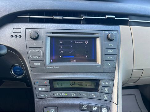 Used 2013 Toyota Prius Three FWD image 15
