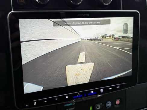 Used 2023 GMC Savana 2500 image 26